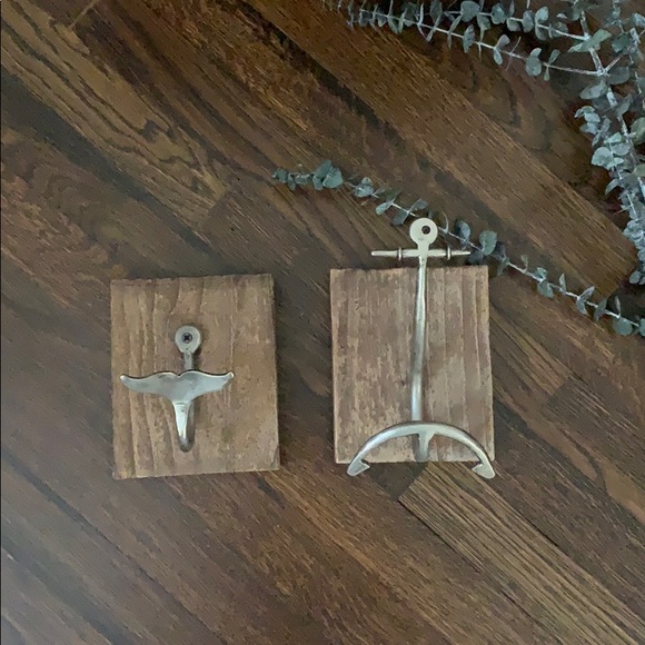 Other - Wood and metal wall decor & hooks